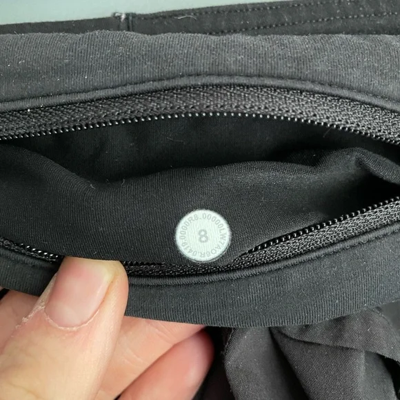 Lululemon Speed Up Low-Rise Lined Shorts Size 8 - Picture 6 of 6